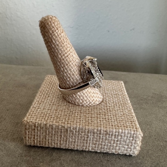 Blue Stone and CZ cocktail Ring in Sterling silver - Picture 3 of 12